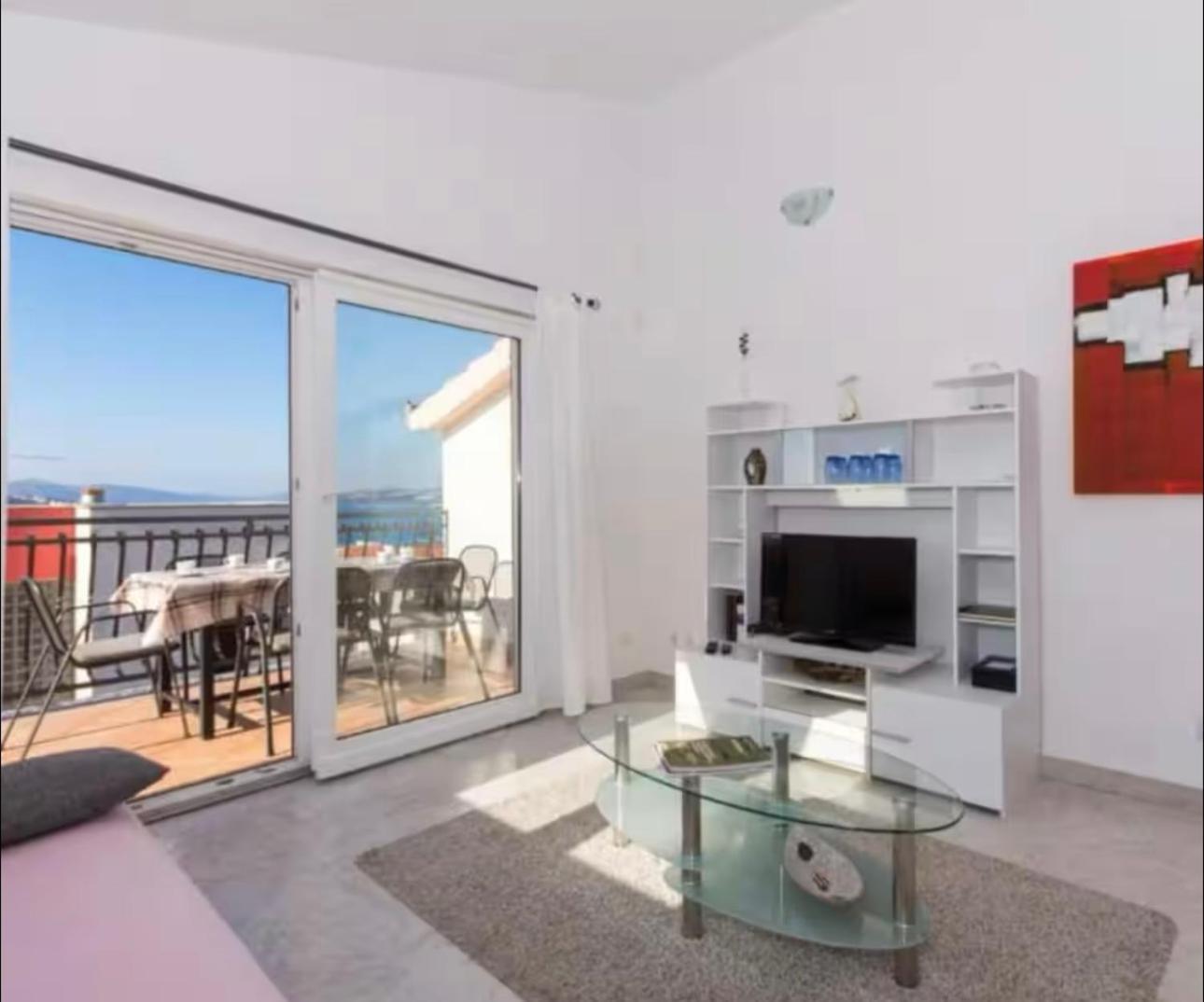 Apartmani Attila Traù Esterno foto