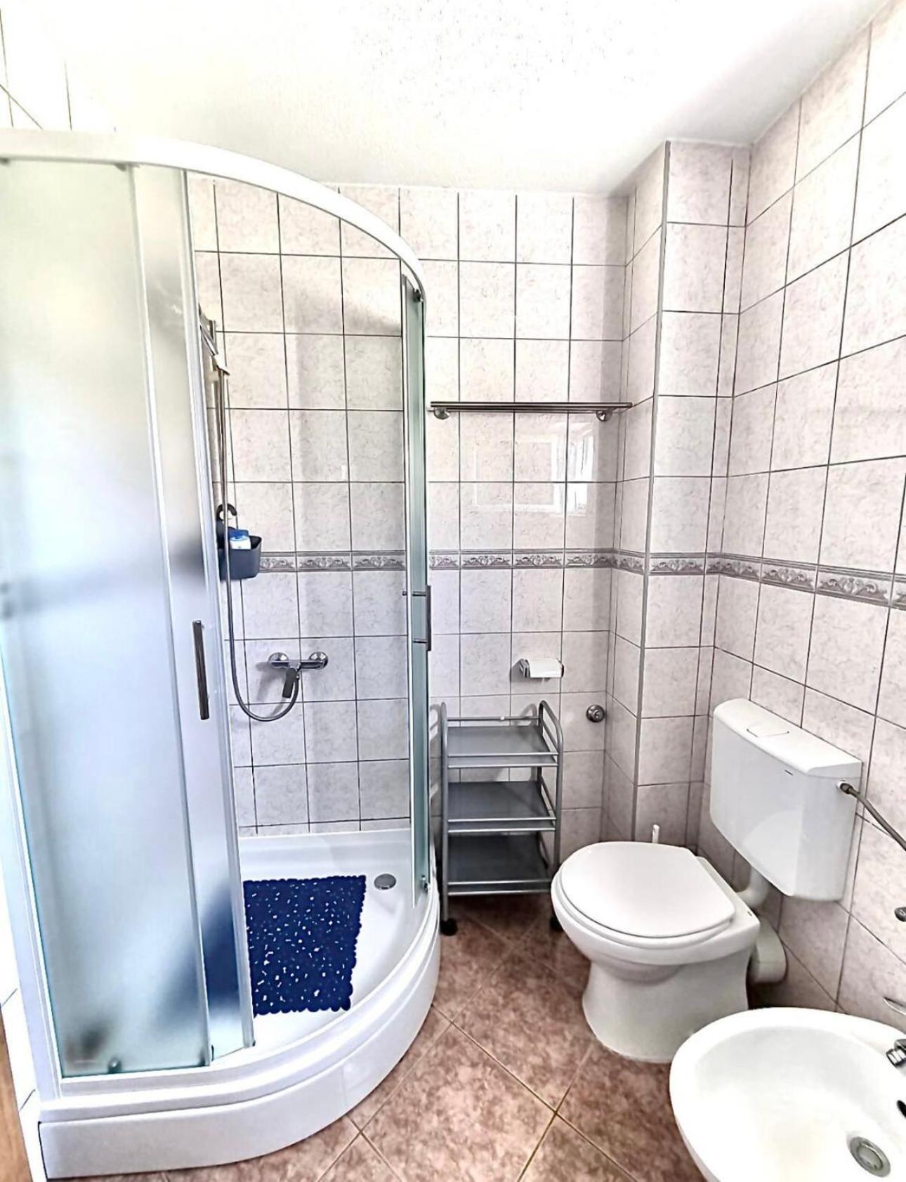Apartmani Attila Traù Esterno foto